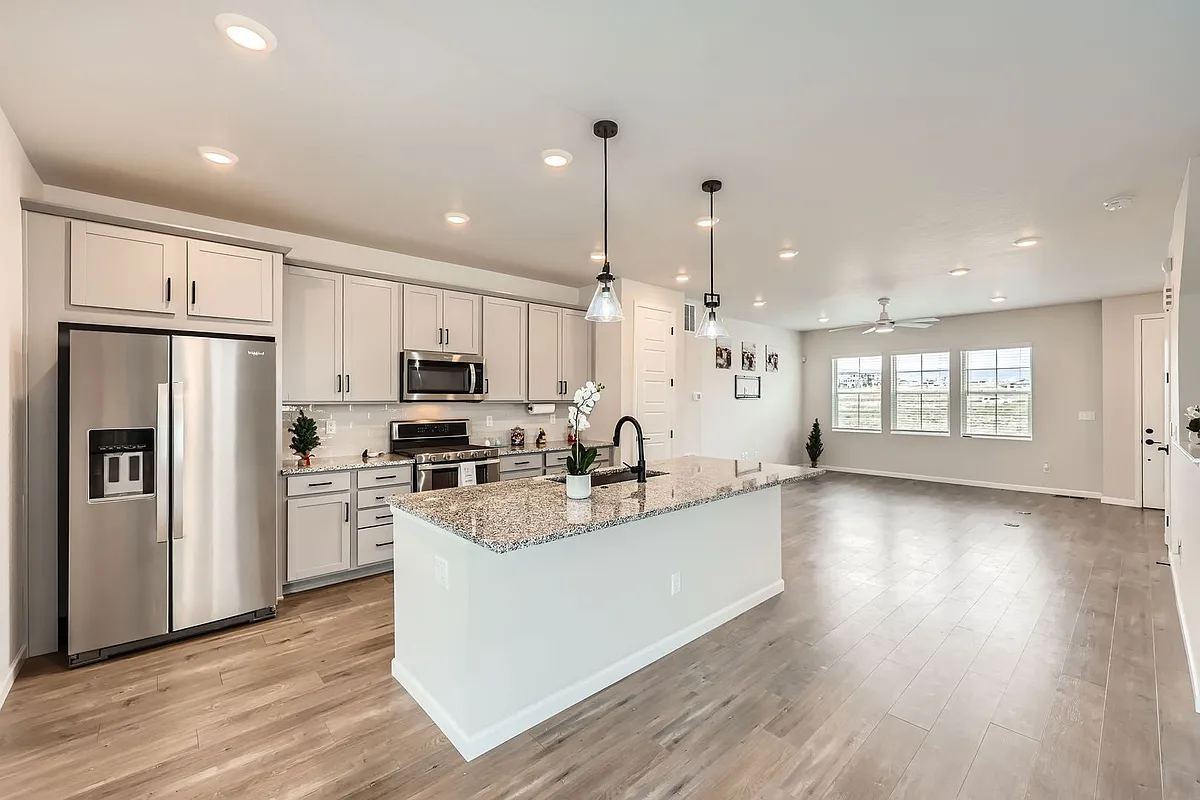 Building Photo - 8822 Fraser River Loop