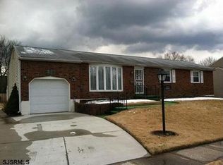 280 Hammond Dr, Williamstown, NJ 08094