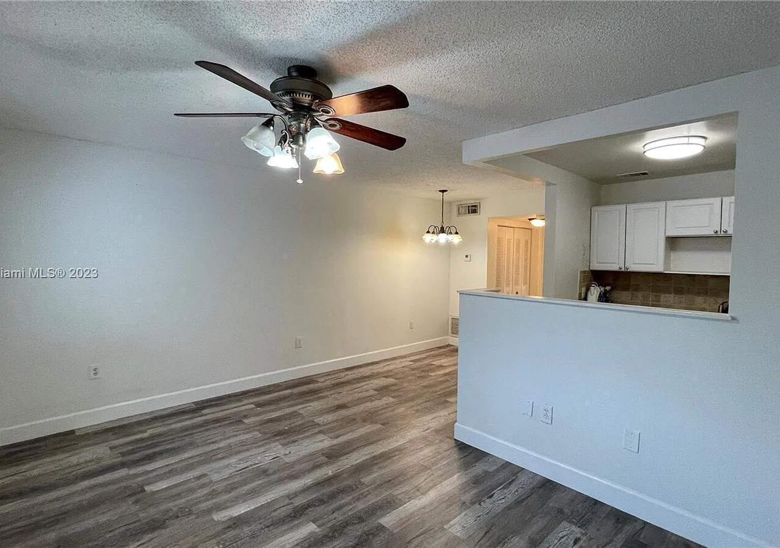 2878 Donnelly Dr. #204 — Photo 2