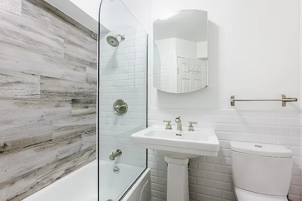 Sold by Real Direct | media 7