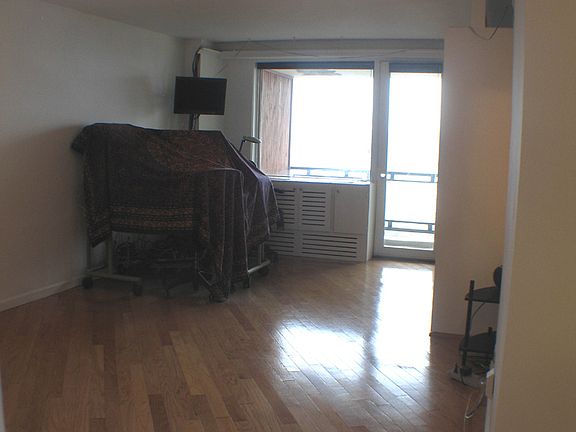 Main rm, facing terrace