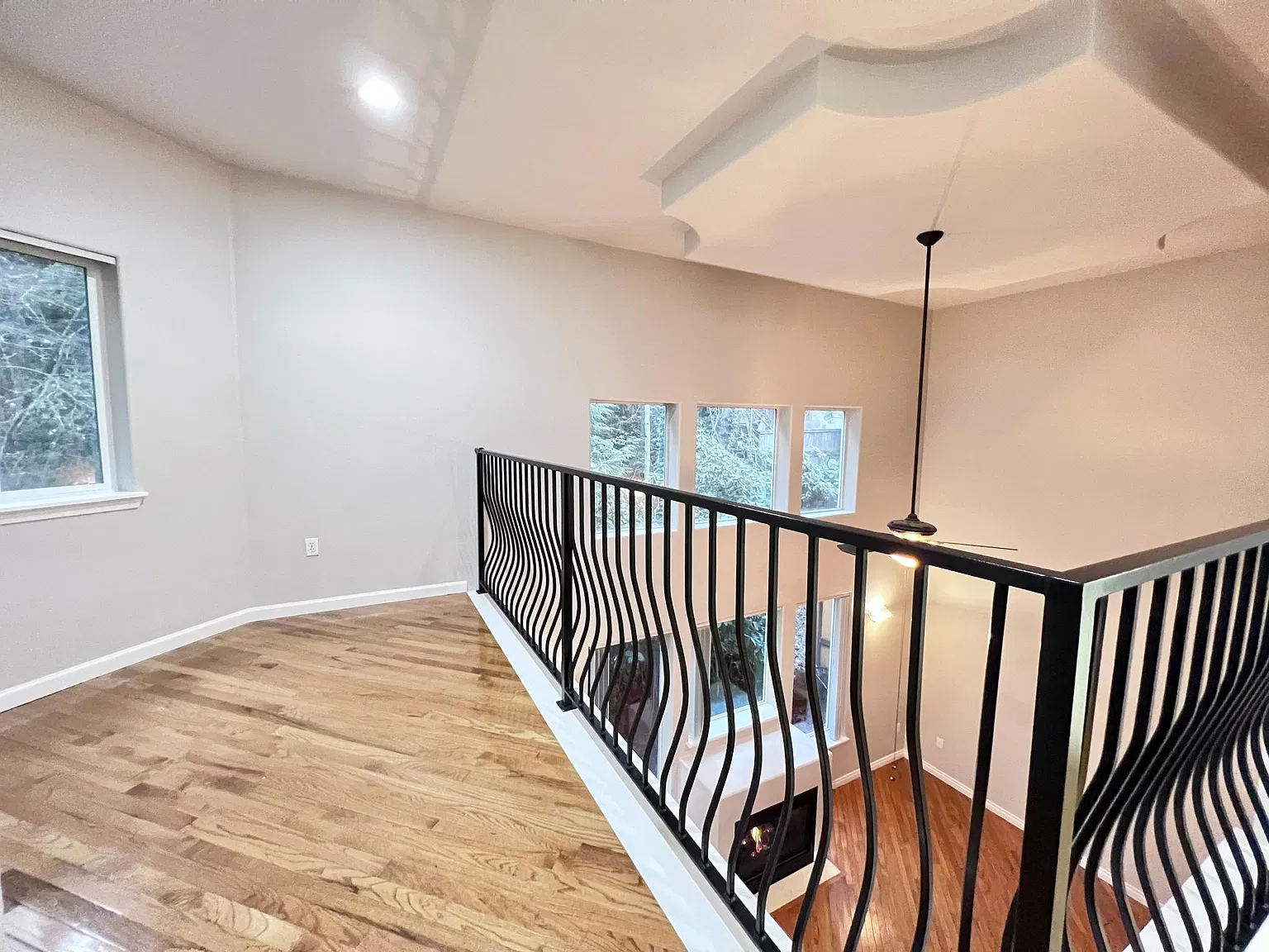 4 bed, 2.5 bath, 1950 sqft, $3,000 — Photo 2