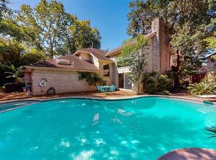 560 Rancho Bauer Dr, Houston, TX 77079