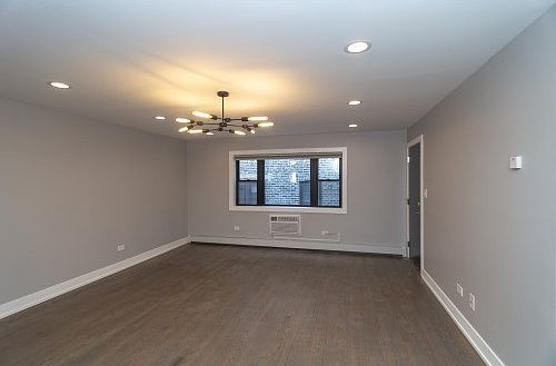 4th image of 6331 N Magnolia Ave #203