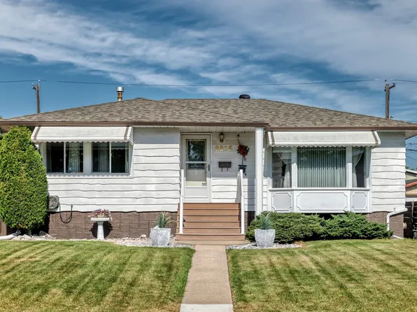 8816 131a Ave NW, Edmonton, AB T5E 0X2