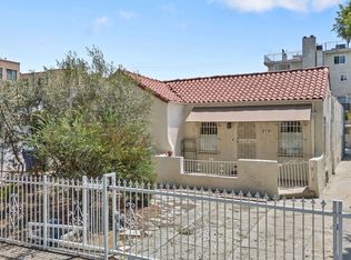 812 N McCadden Pl, Los Angeles, CA 90038