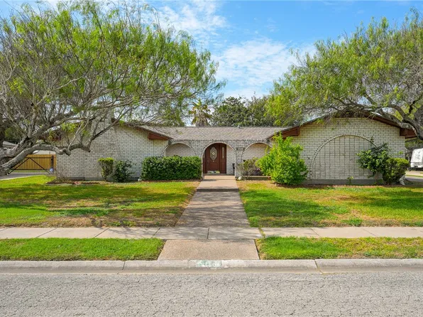 109 Granby Pl, Portland, TX 78374