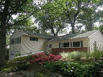 2nd image of 14 Pokahoe Dr