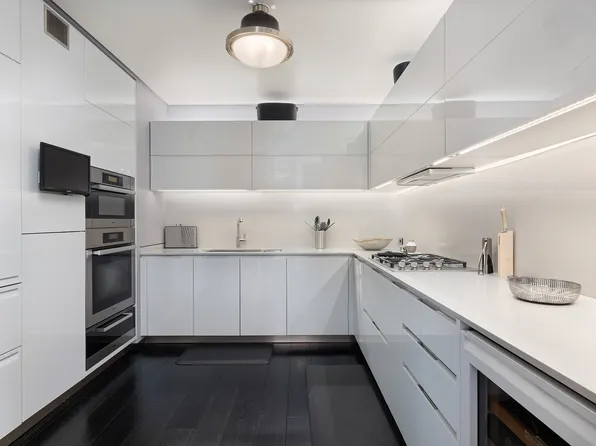 279 Central Park West image 7 of 16