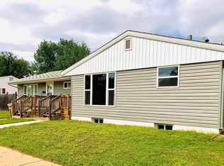 417 11th Ave SE, Minot, ND 58701