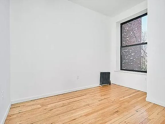 2nd image of 623 Halsey St APT 2