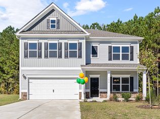 1616 Elk Run Dr, Fayetteville, NC 28312