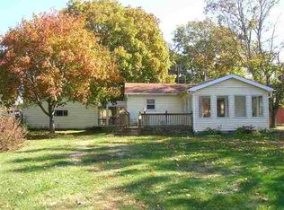 1094 S Bause Lake Dr W, Cromwell, IN
