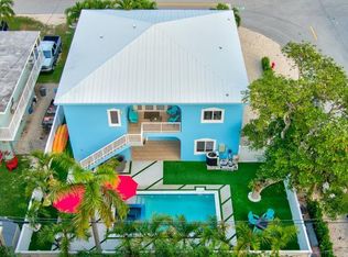 911 Red Bird Rd, Key Largo, FL 33037