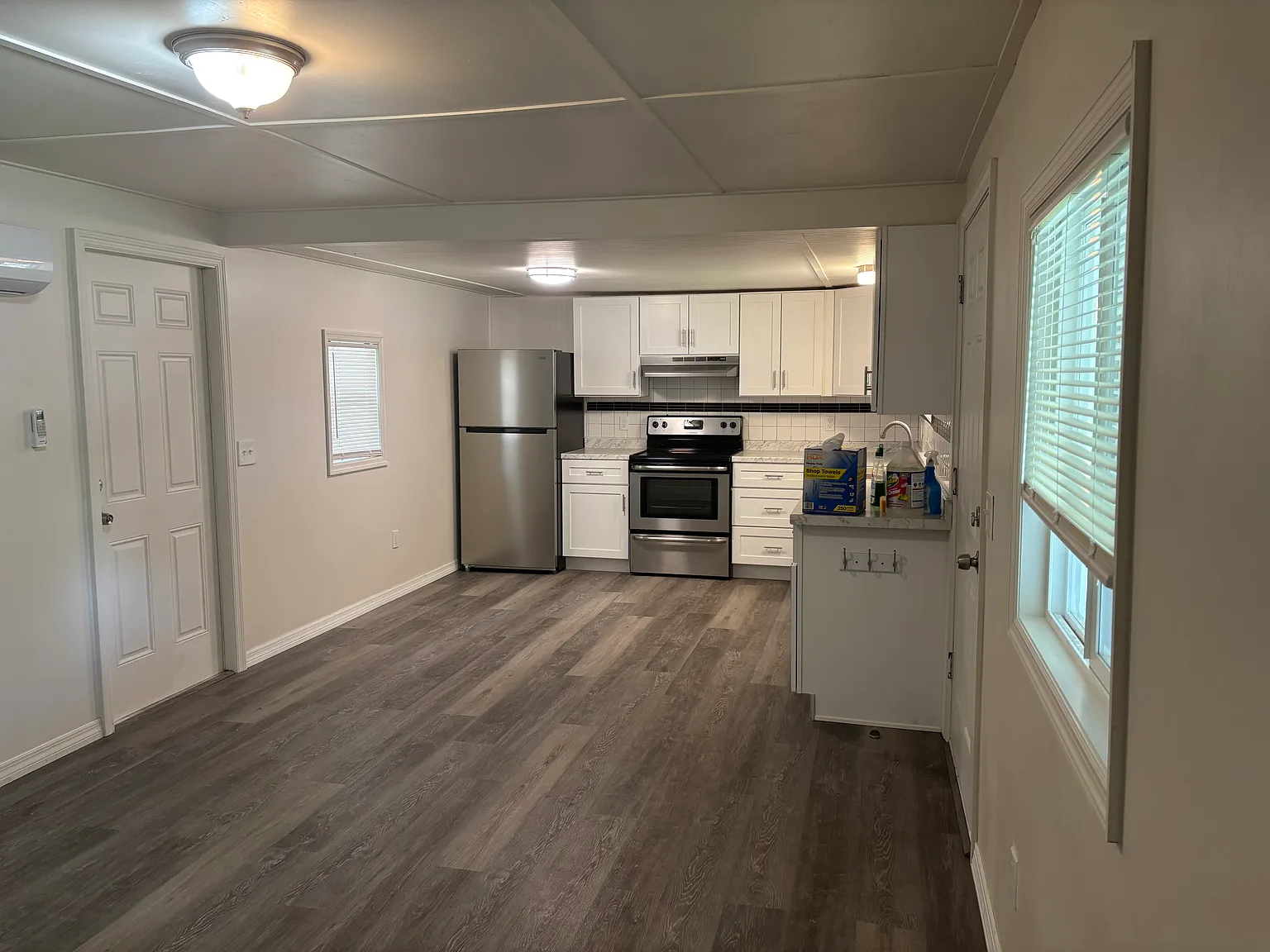 166 Lura Ln — Photo 2