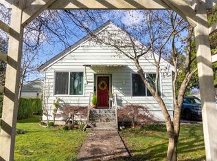 20283 Lorne Ave, Maple Ridge, BC V2X 1G2