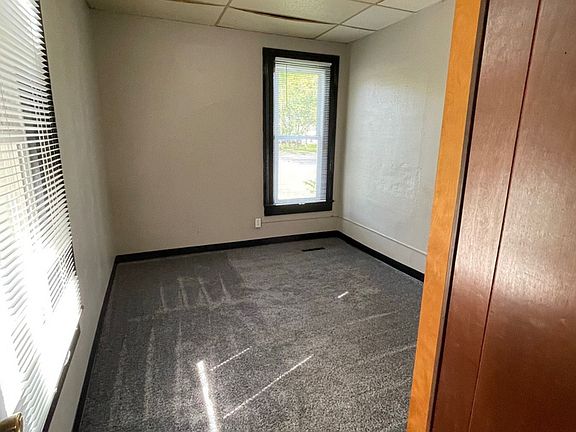 2nd image of 106 Ferry St #Fe106x