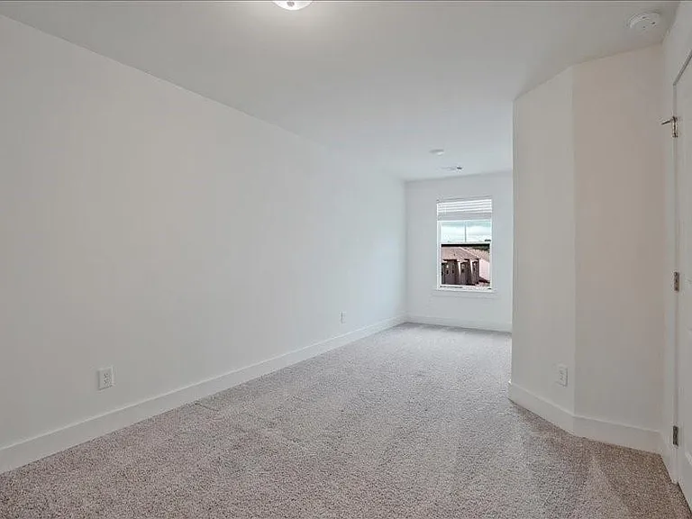 1809 Edgehill Dr — Photo 21