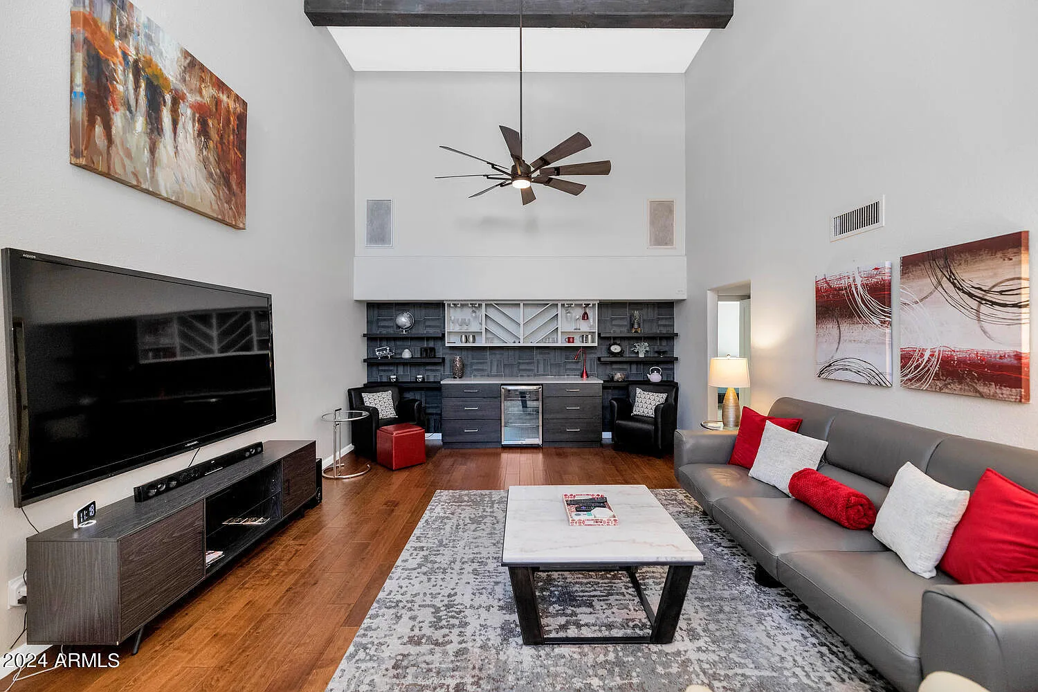 3 bed, 2.5 bath, 2236 sqft, $4,495 — Photo 3