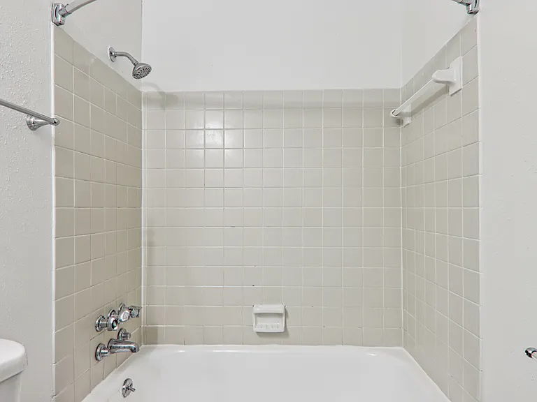 Andover Park Apartments — Photo 45