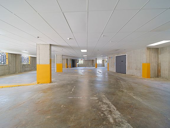3rd image of 401 E Central Blvd #4B
