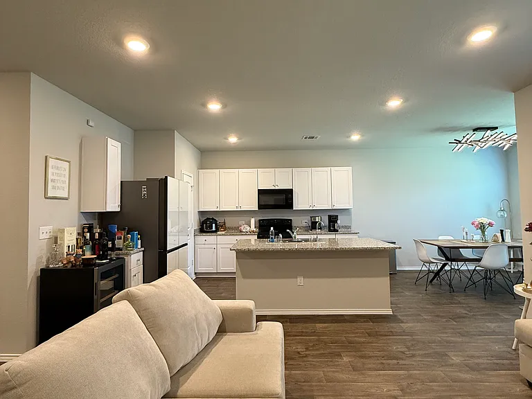 5704 Berriweather Dr — Photo 2