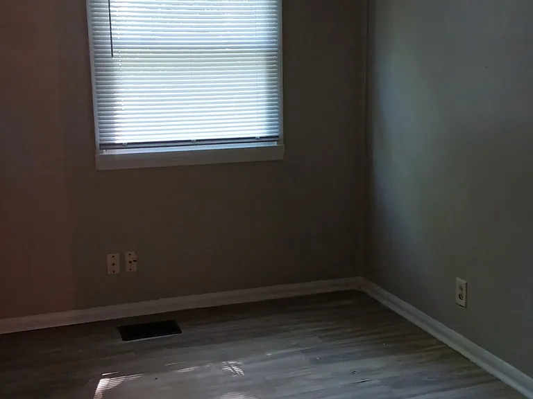 3247 N Colorado Ave — Photo 6