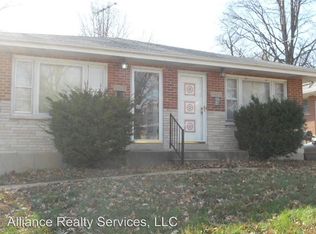 8822 McNulty Dr, Saint Louis, MO 63114