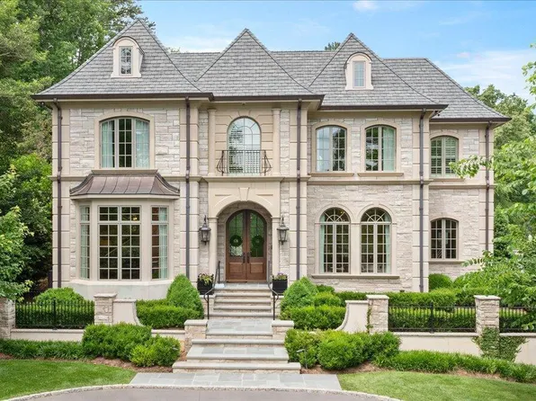 3347 Alamance Dr, Raleigh, NC 27609