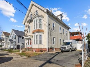 38 Laurel St, Pawtucket, RI 02860