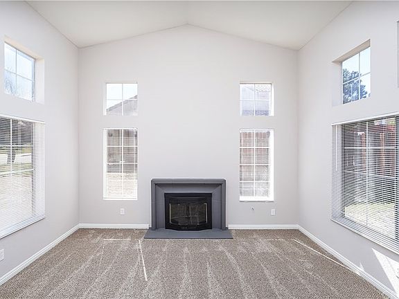 3rd image of 36447 Clearwood Ct