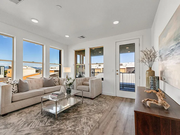 Apex at Perry Station - Modern Living at it's best! — Photo 18