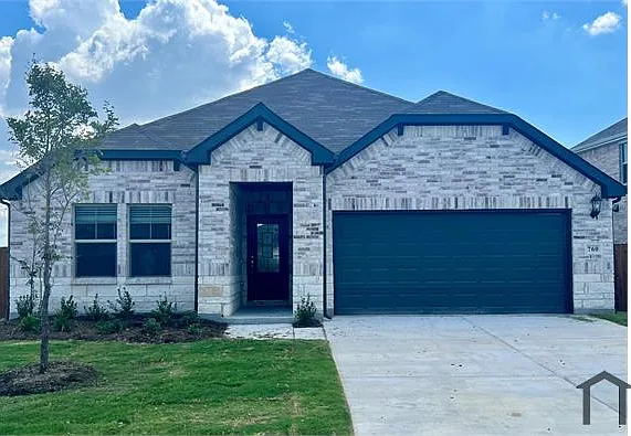 4 bed, 2260 sqft, $2,995 — Photo 1