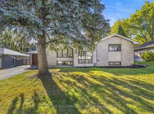 63 Royal Rd, Aurora, ON L4G 1B1