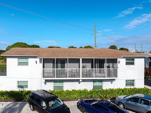 4th image of 491 E Palmetto Park Rd