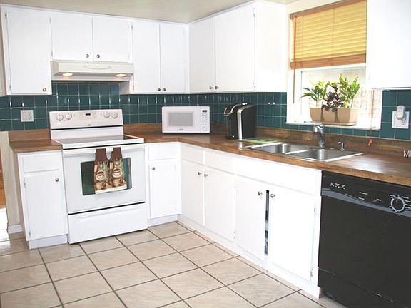 2nd image of 10504 Windsurfer Way
