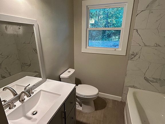 3rd image of 3907 San Juan Dr