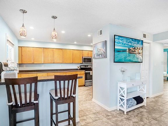 5th image of 5012 STARFISH DRIVE SE #B