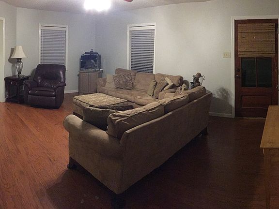 4th image of 13066 Rebecca Dr