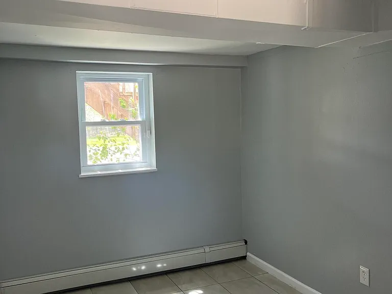 140 Main St — Photo 4