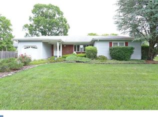 11 Chester Ave, Hamilton, NJ 08619