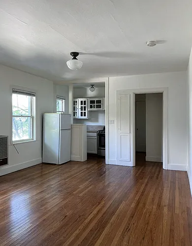 2102 SE 12th Ave #4 Photo 1