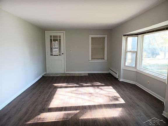 2nd image of 4078 Ann St