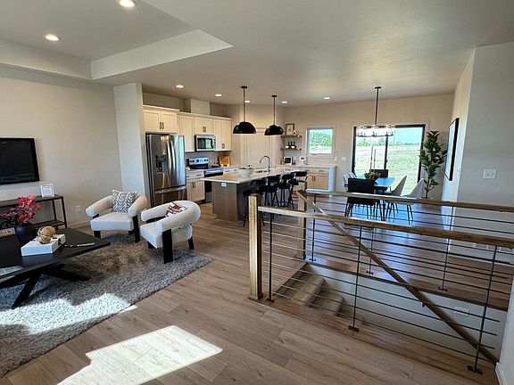 2nd image of 4408 Silver Blvd