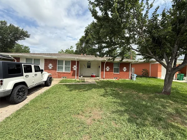 1421 Richard St, Mesquite, TX 75149