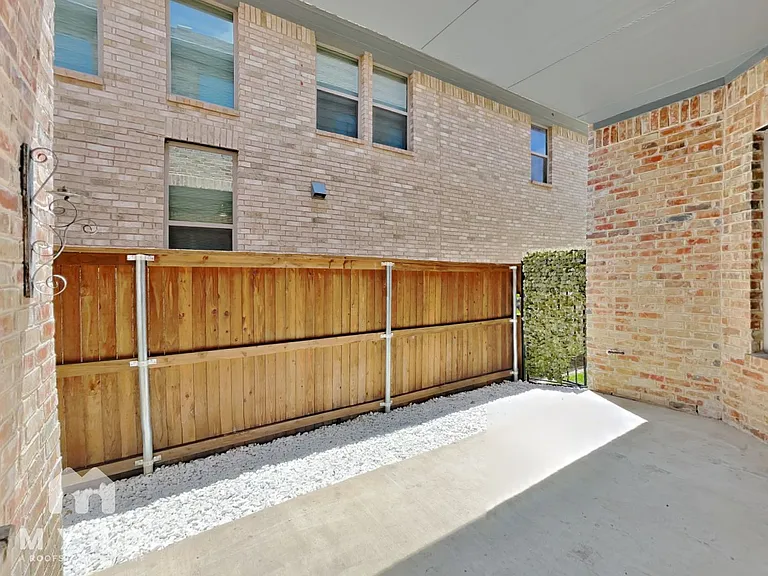 1278 Ocean Breeze Dr — Photo 30
