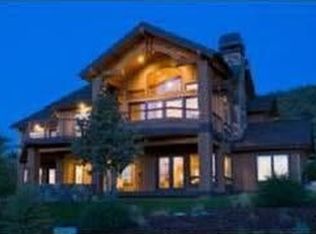 824 Highland View Loop, Redmond, OR 97756