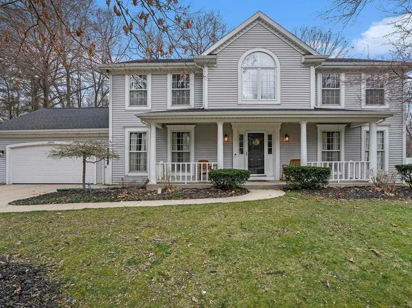 50745 Partridge Woods Dr, Granger, IN 46530