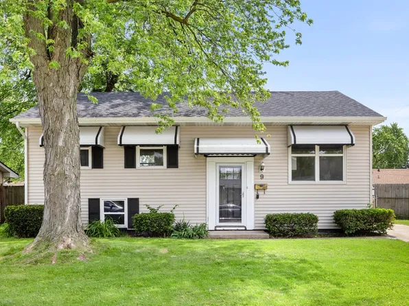 9 Dover Ave, Romeoville, IL 60446