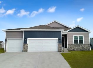 4305 NE 11th St, Ankeny, IA 50021